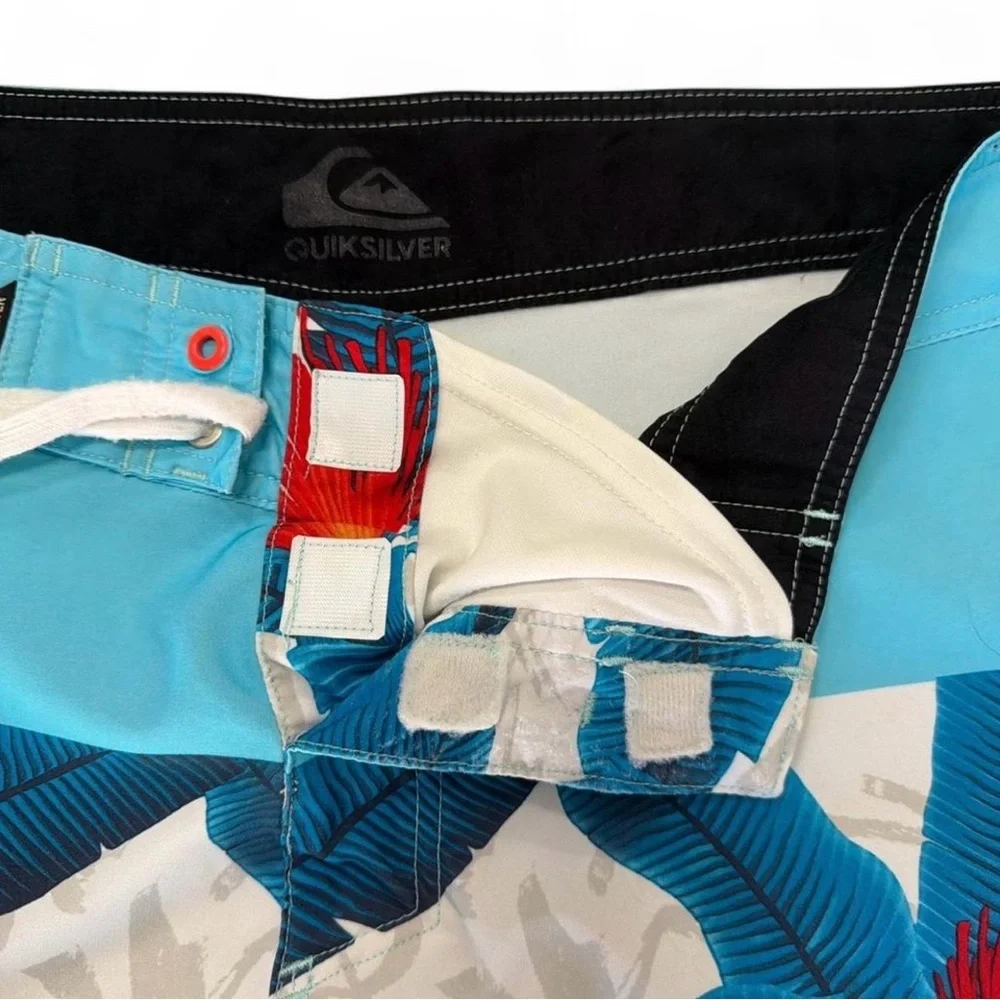 Quiksilver Blue Tropical Floral Boardshorts